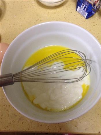 超简单6寸活底模酸奶蛋糕的做法步骤3