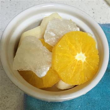 冰糖炖橙梨的做法图解2