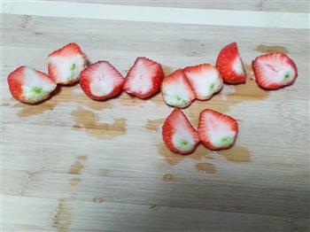 草莓提拉米苏的做法步骤9