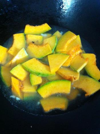 简单快手煮南瓜的做法步骤3
