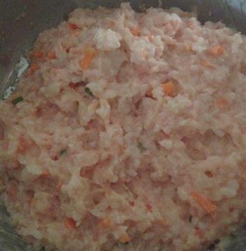清蒸胡萝卜糯米肉丸的做法步骤2