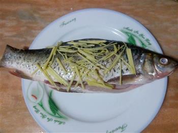 榨菜蒸鲮鱼-乌江榨菜的做法图解3