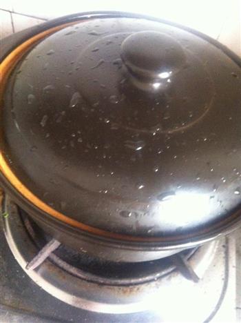 茄子咸鱼砂锅煲的做法步骤6