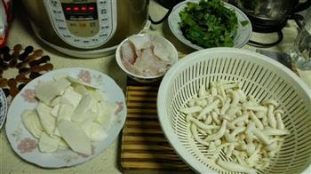 龙利鱼山药白菇海鲜粥的做法步骤1