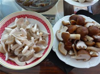 冬季最佳宴客菜-鸡汤火锅的做法步骤6