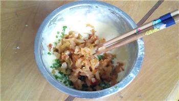 葱花榨菜鸡蛋饼-乌江榨菜的做法步骤5