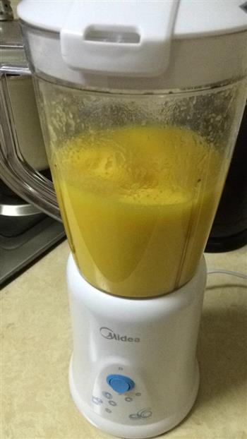鲜榨橙汁的做法步骤1