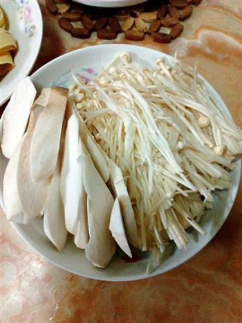 川味芋儿鸡火锅的做法步骤10