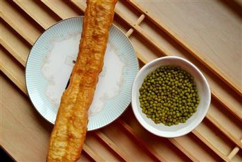 天津煎饼果子-水磨绿豆的做法图解1