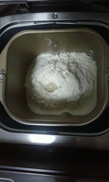 红豆牛奶面包的做法步骤3