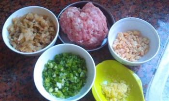 榨菜鲜肉包-乌江榨菜的做法步骤3