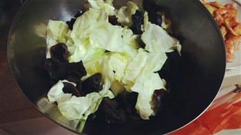白菜木耳虾仁豆腐的做法步骤1