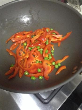 蔬菜香肠焗饭的做法图解2