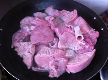 菜干猪肺汤的做法步骤4