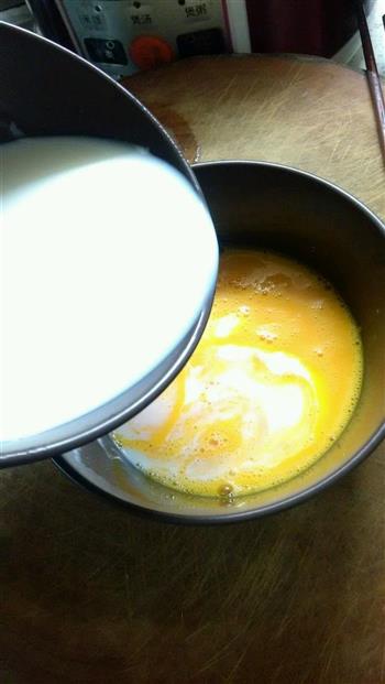 牛奶芒果布丁的做法图解2