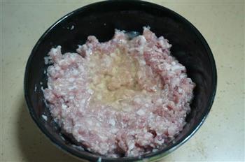 榨菜鲜肉月饼-乌江榨菜的做法步骤2