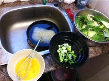 素食主义—家常炒米面的做法步骤1
