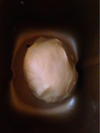 豆沙牛奶小面包的做法步骤4