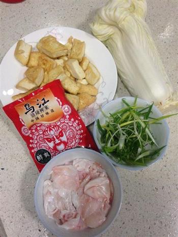 豆腐白菜煮鱼杂-乌江榨菜的做法步骤1