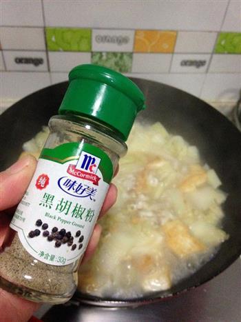 豆腐白菜煮鱼杂-乌江榨菜的做法步骤7