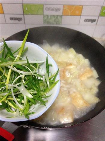 豆腐白菜煮鱼杂-乌江榨菜的做法步骤8