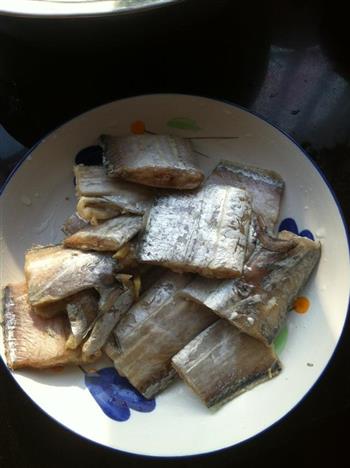 椒盐带鱼的做法步骤1