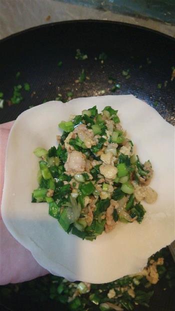 三鲜韭菜盒子-满口鲜鲜鲜的做法步骤9