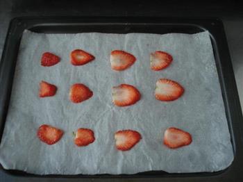 草莓蛋糕卷的做法步骤8