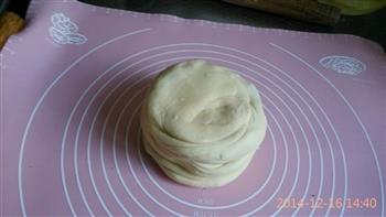 核桃枣粒奶香豆沙饼的做法步骤4