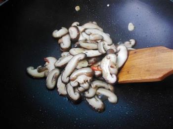 榨菜香菇炒肉丝的做法步骤7