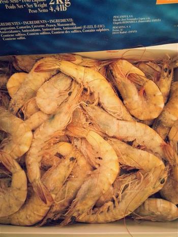 厄瓜多尔虾肉馄饨的做法图解1