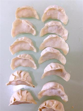 香菇豆腐饺子的做法步骤4