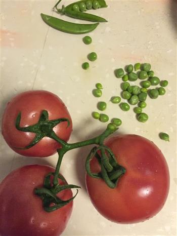 番茄灌沙拉的做法步骤1