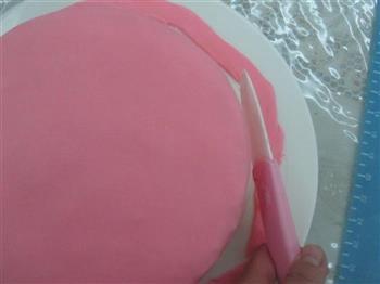 HOLLETKITY粉色双层翻糖蛋糕的做法步骤23