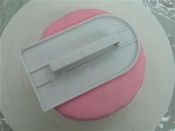 HOLLETKITY粉色双层翻糖蛋糕的做法图解26