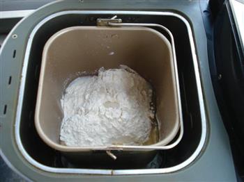 肉松毛毛虫面包的做法步骤1
