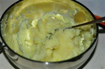 简单好吃牛奶土豆泥的做法步骤3