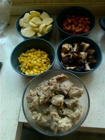 排骨香菇土豆焖饭的做法步骤3
