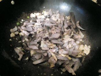 蘑菇炒肉丝的做法图解7