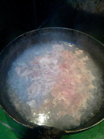 彩椒炒肉片的做法步骤2