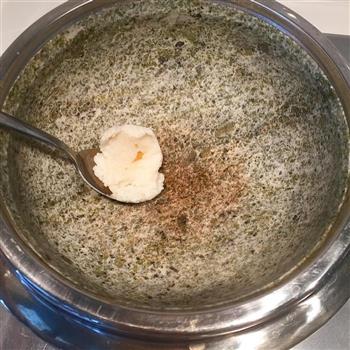 简易好喝的石锅泡菜汤的做法步骤3