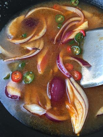 年夜饭必备—泰式冬阴功浓汤虾的做法图解8