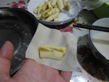油炸香蕉卷的做法步骤3