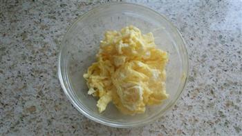 火腿黄瓜炒鸡蛋的做法图解2