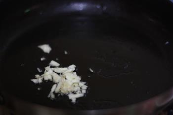 榨菜香干胡萝卜炒肉丝的做法步骤4