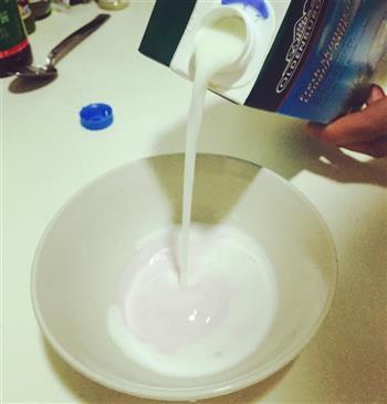 深夜来一发-自制酸奶，专治宅懒馋的做法步骤3