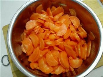 红萝卜泡菜片的做法步骤3