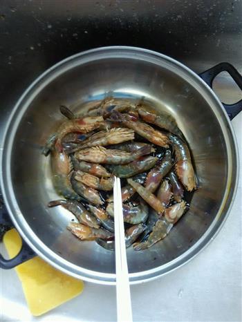 农家菜—油闷大虾的做法步骤2