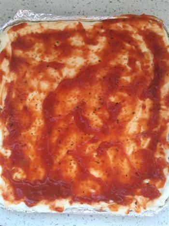 超简单火腿虾仁披萨-用烤箱自带烤盘的做法图解6