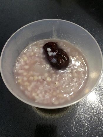 冰糖蓝莓红枣杂粮粥的做法图解4